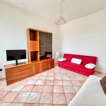 Igea Terrace 180 Sea View And Total Relaxation דירה בלריה-איגאה מרינה